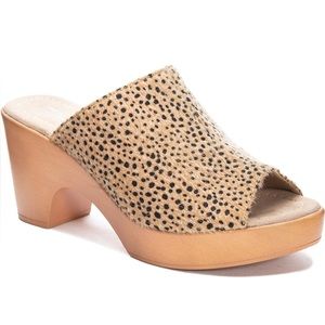 CL by Laundry Allison Leopard Faux Fur Platform Sandal